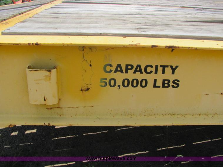 image for item C2578 2006 Ledwell LW25RMP portable loading ramp