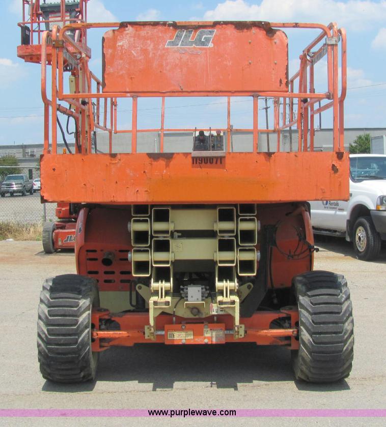 image for item C2579 JLG 3394RT scissor lift