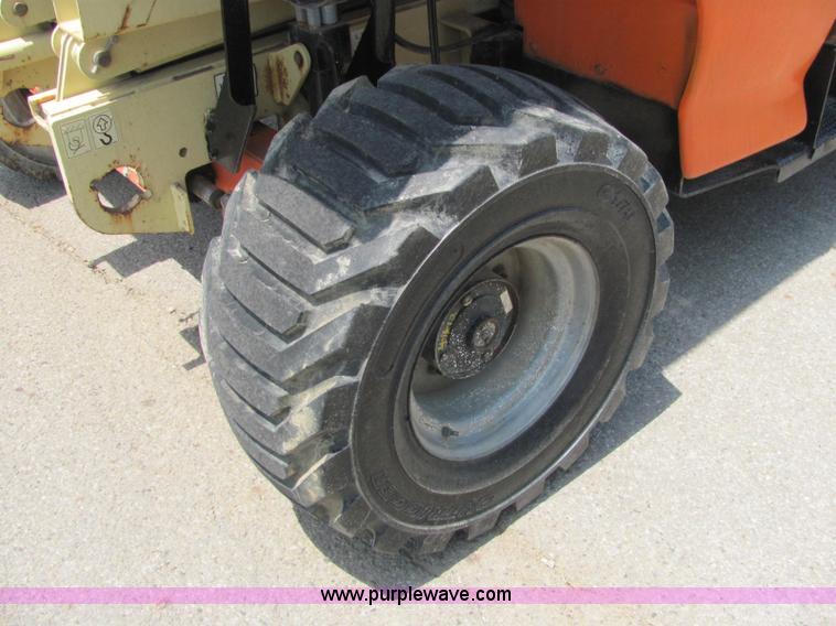 image for item C2579 JLG 3394RT scissor lift