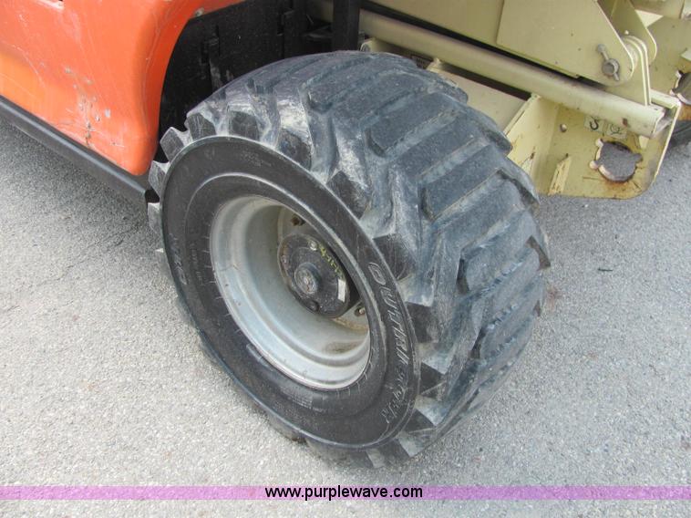 image for item C2579 JLG 3394RT scissor lift