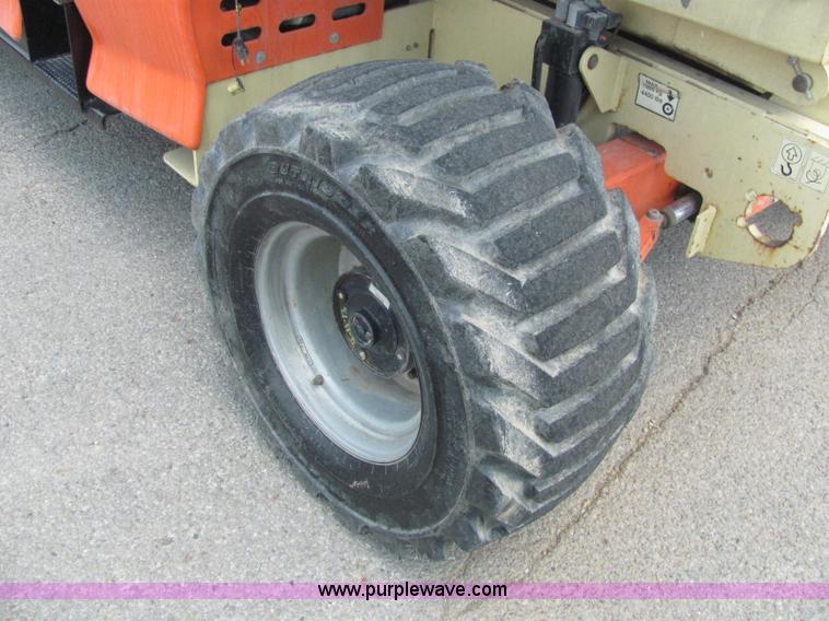 image for item C2579 JLG 3394RT scissor lift