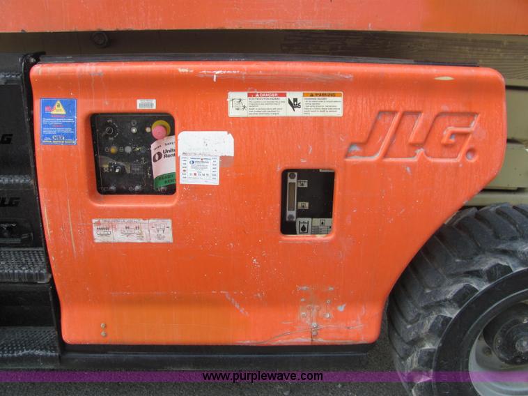 image for item C2579 JLG 3394RT scissor lift