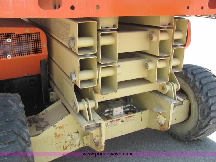 image for item C2579 JLG 3394RT scissor lift