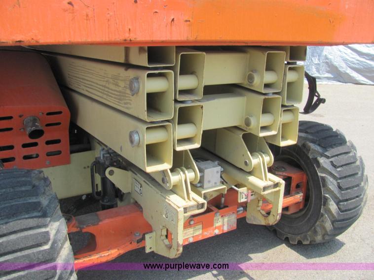 image for item C2579 JLG 3394RT scissor lift