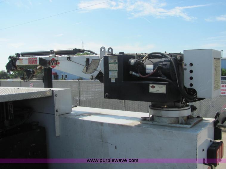 image for item C2580 2006 Ford F550 XL Super Duty utility pickup truck