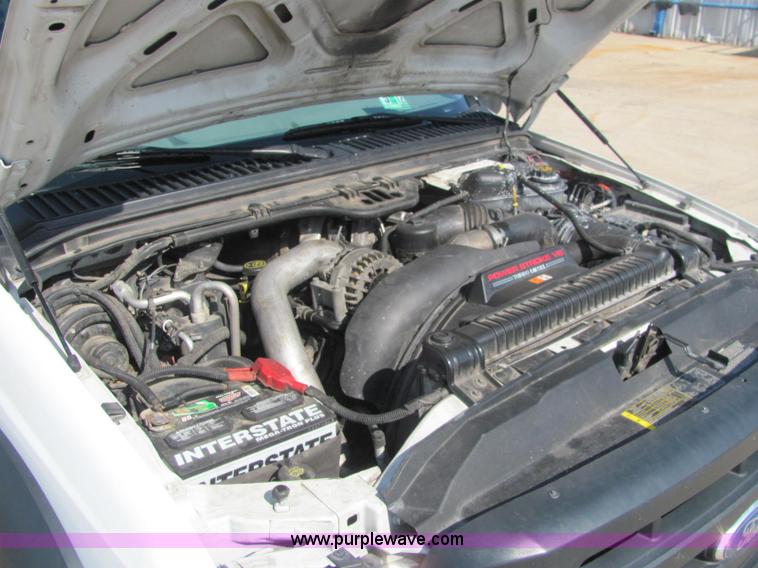 image for item C2580 2006 Ford F550 XL Super Duty utility pickup truck