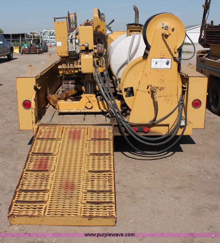 image for item C2586 1992 Vermeer Navigator D10R directional boring machine