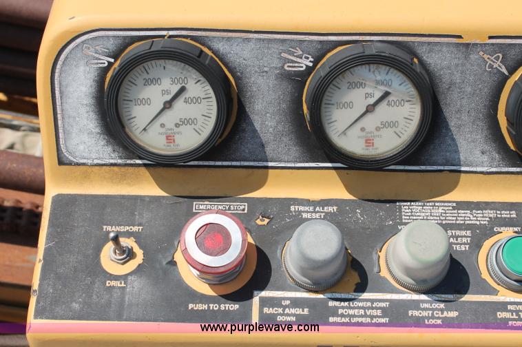 image for item C2586 1992 Vermeer Navigator D10R directional boring machine