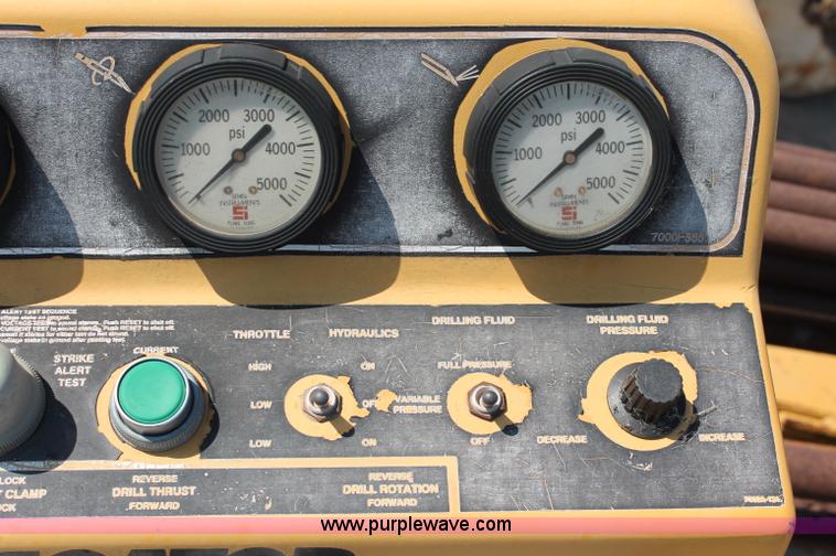 image for item C2586 1992 Vermeer Navigator D10R directional boring machine