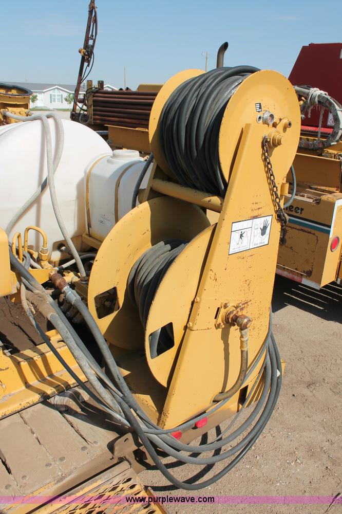 image for item C2586 1992 Vermeer Navigator D10R directional boring machine