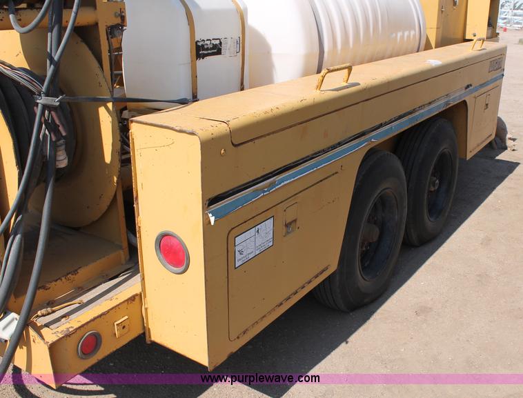 image for item C2586 1992 Vermeer Navigator D10R directional boring machine