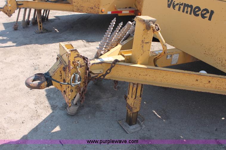 image for item C2586 1992 Vermeer Navigator D10R directional boring machine
