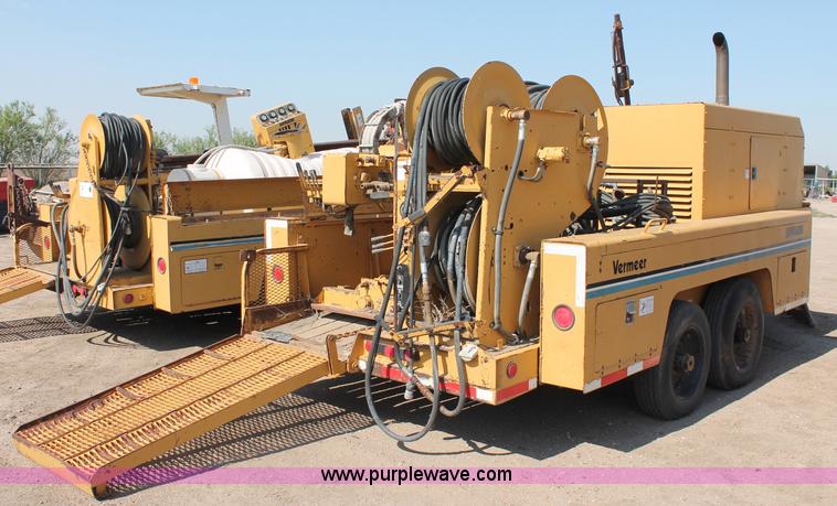 image for item C2587 1995 Vermeer Navigator D14X24R directional boring machine