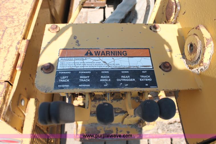 image for item C2587 1995 Vermeer Navigator D14X24R directional boring machine