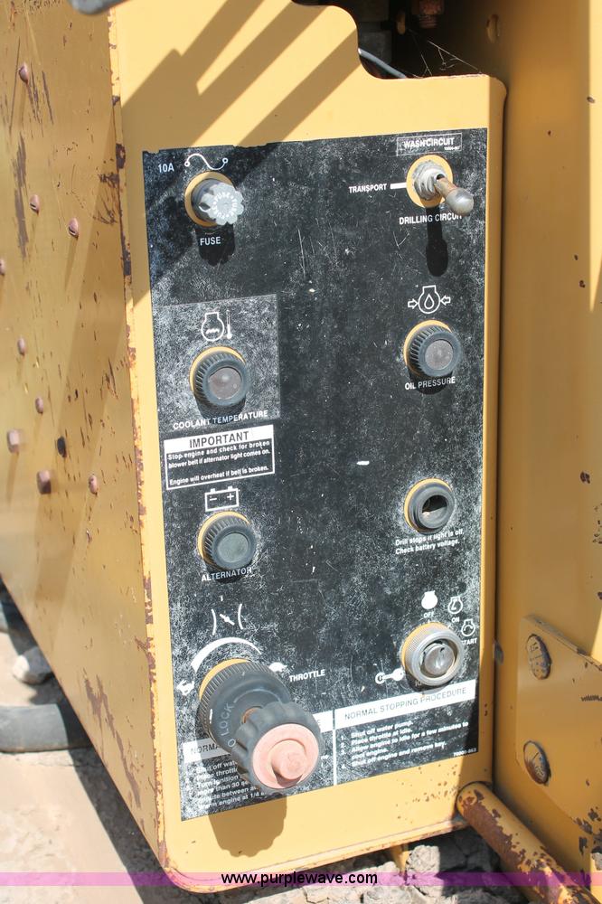 image for item C2587 1995 Vermeer Navigator D14X24R directional boring machine