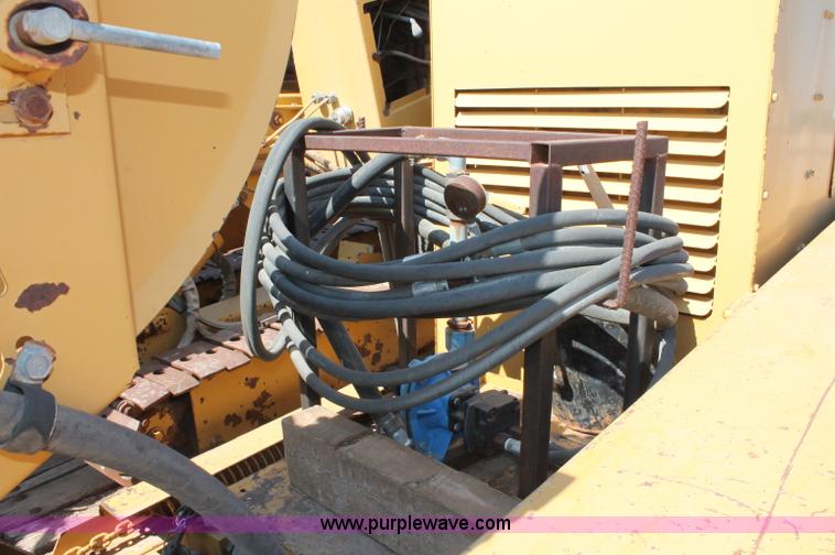 image for item C2587 1995 Vermeer Navigator D14X24R directional boring machine