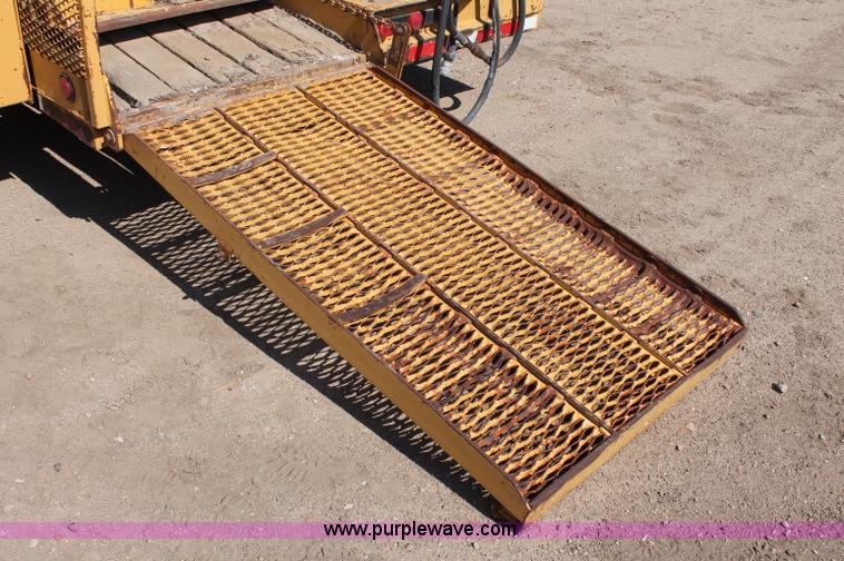 image for item C2587 1995 Vermeer Navigator D14X24R directional boring machine