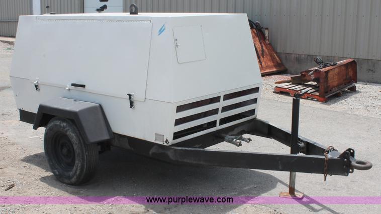 image for item C2607 Chicago Pneumatic CPS 185 air compressor