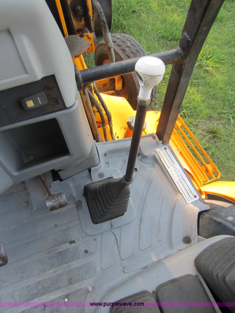 image for item D2031 1998 JCB 214E Series 3 backhoe