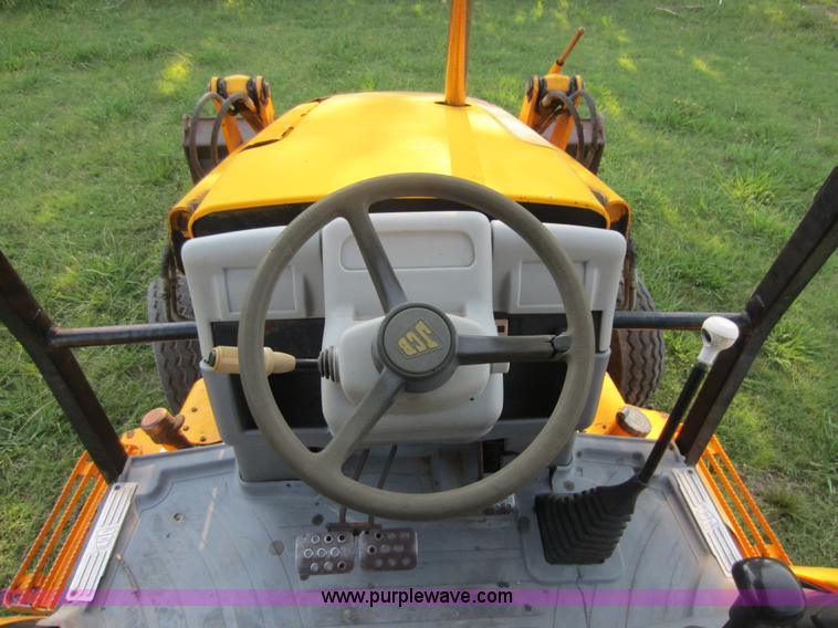 image for item D2031 1998 JCB 214E Series 3 backhoe