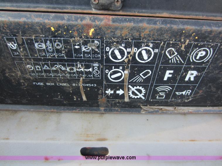 image for item D2031 1998 JCB 214E Series 3 backhoe