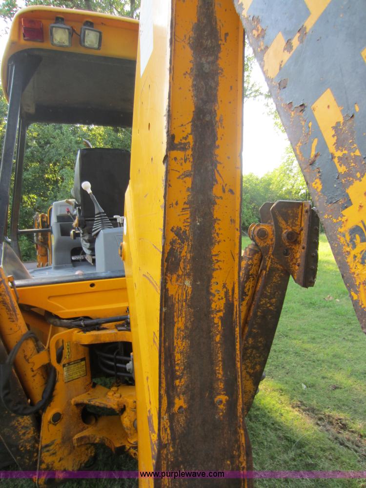 image for item D2031 1998 JCB 214E Series 3 backhoe