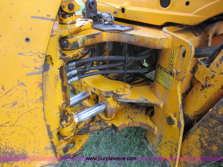 image for item D2031 1998 JCB 214E Series 3 backhoe
