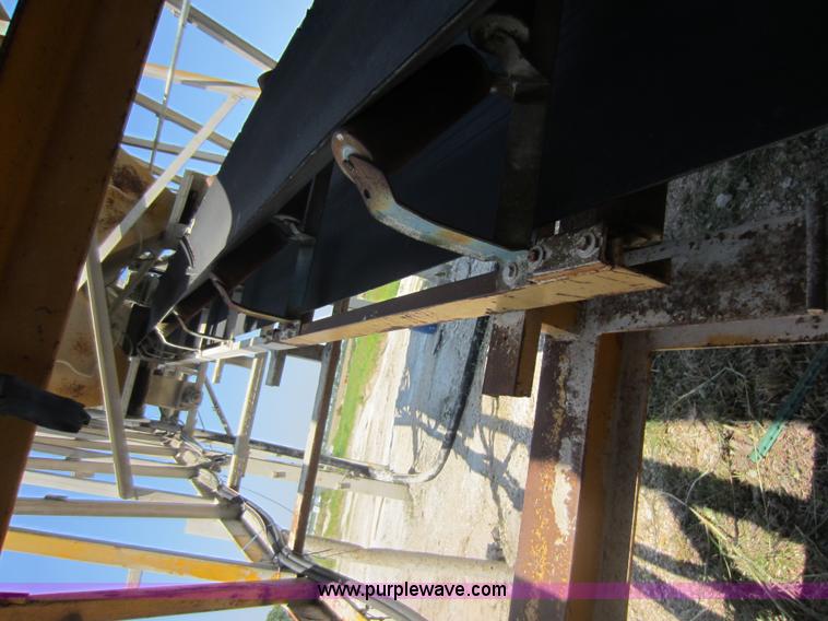 image for item D2034 1982 Vince Hagan HSM-10300-B portable concrete conveyor batch plant