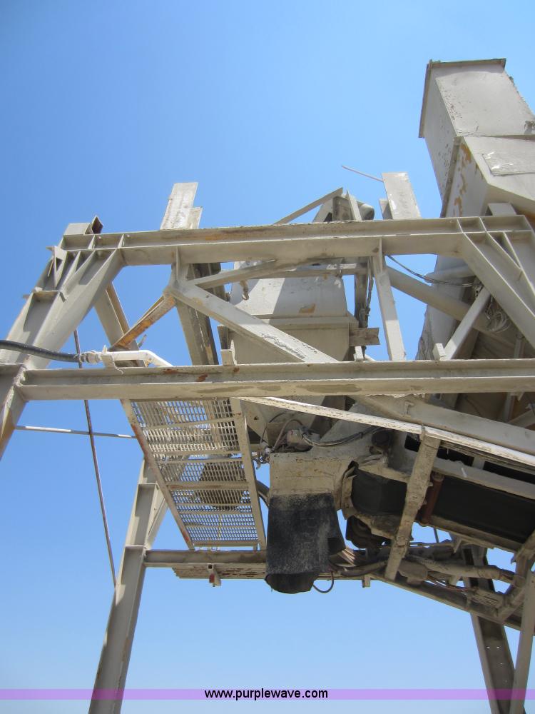 image for item D2034 1982 Vince Hagan HSM-10300-B portable concrete conveyor batch plant