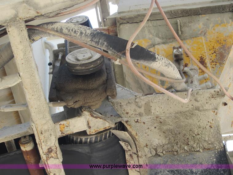 image for item D2034 1982 Vince Hagan HSM-10300-B portable concrete conveyor batch plant