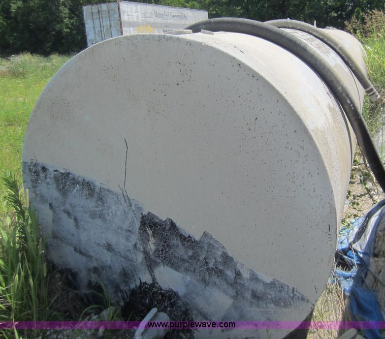 image for item D2034 1982 Vince Hagan HSM-10300-B portable concrete conveyor batch plant