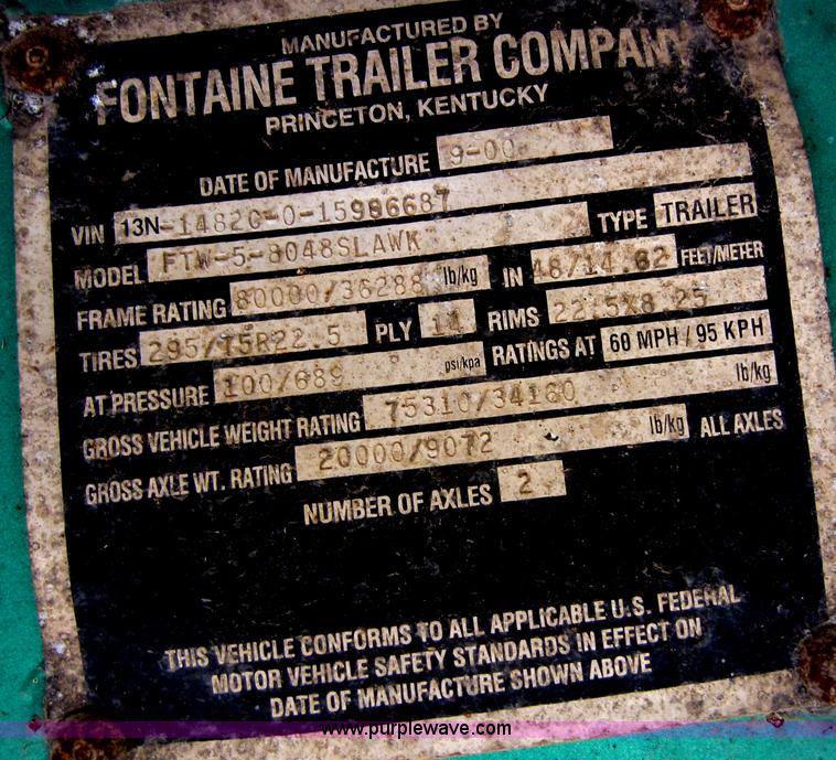 image for item D2039 2001 Fontaine 48' flatbed trailer