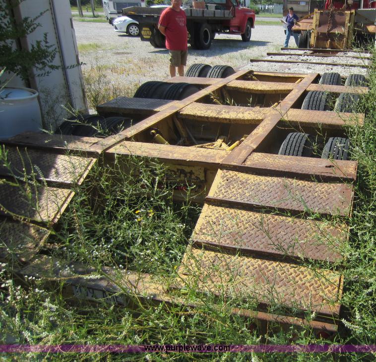 image for item D4161 1975 Talbert triple axle detachable haul trailer