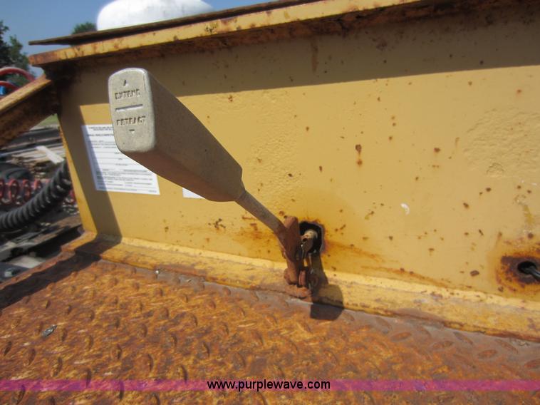 image for item D4161 1975 Talbert triple axle detachable haul trailer