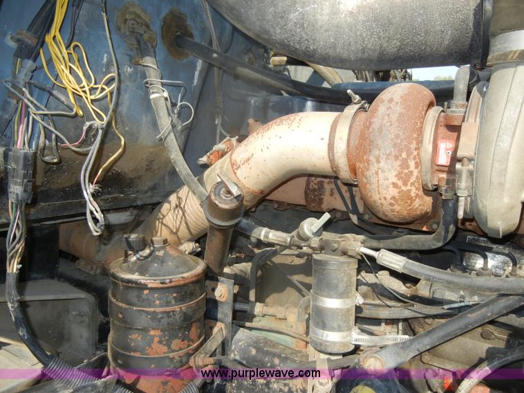 image for item D4351 1986 Mack RS686LS barrel dump truck