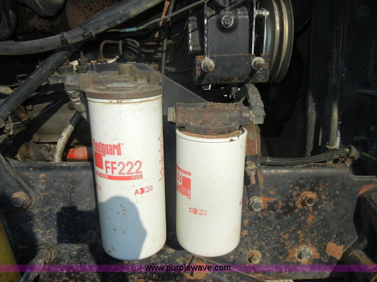 image for item D4351 1986 Mack RS686LS barrel dump truck