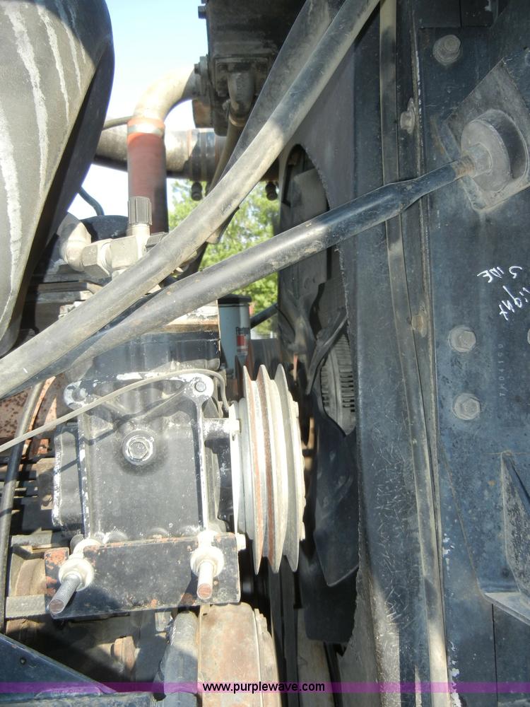 image for item D4351 1986 Mack RS686LS barrel dump truck