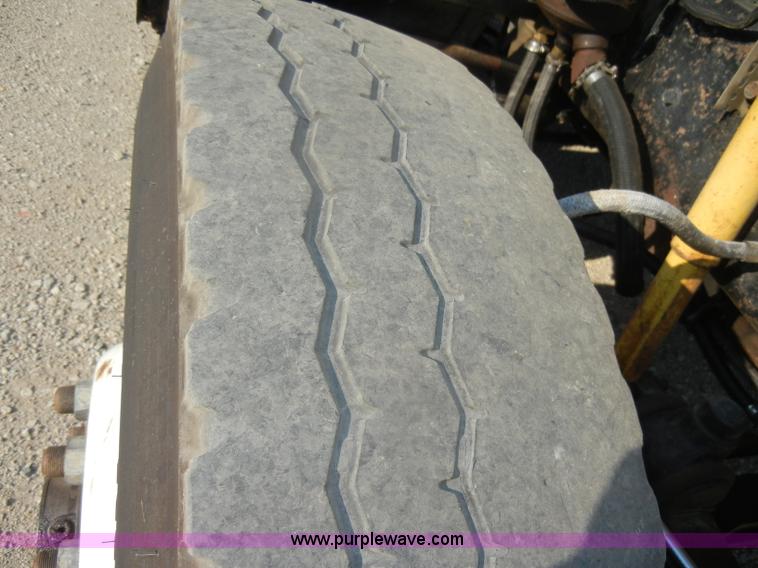 image for item D4351 1986 Mack RS686LS barrel dump truck