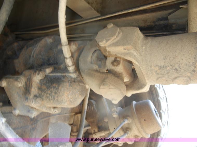 image for item D4351 1986 Mack RS686LS barrel dump truck