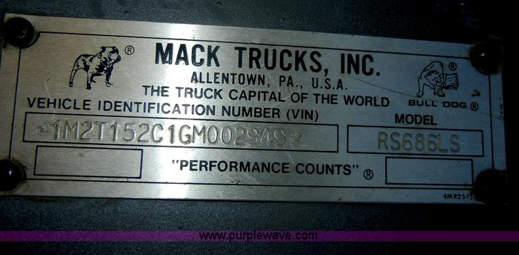 image for item D4351 1986 Mack RS686LS barrel dump truck