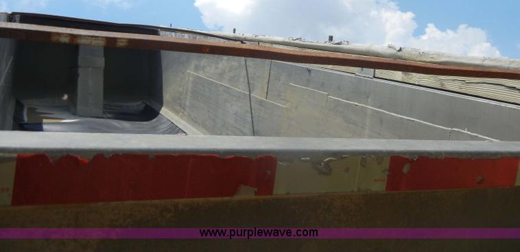 image for item D4353 1974 Hobb/Fruehauf end dump trailer