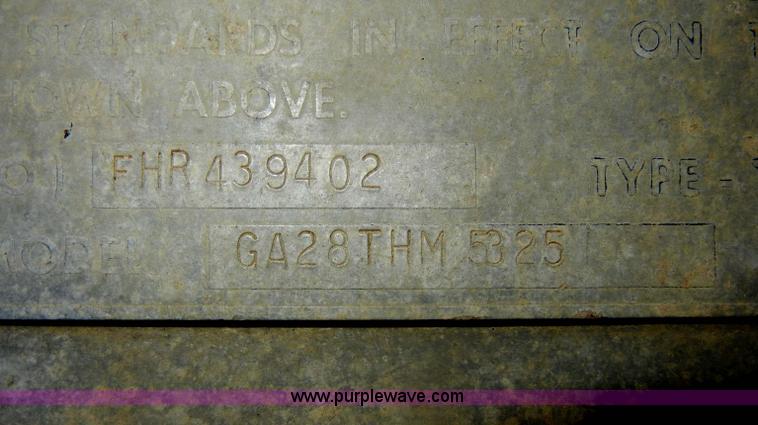 image for item D4353 1974 Hobb/Fruehauf end dump trailer