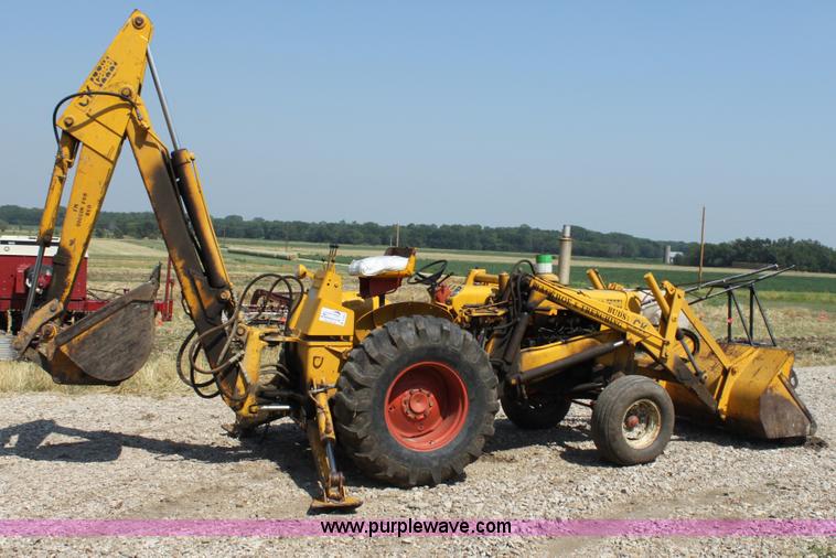 image for item D5220 1969 Case Construction King 580 backhoe