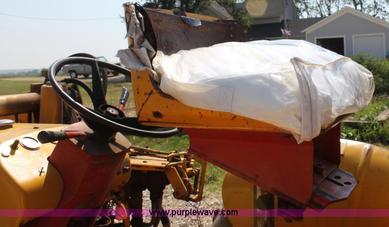 image for item D5220 1969 Case Construction King 580 backhoe