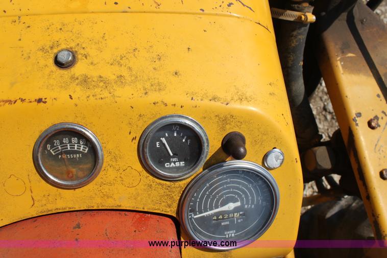 image for item D5220 1969 Case Construction King 580 backhoe