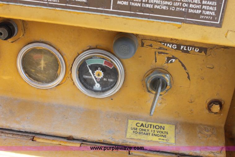 image for item D5242 1978 Caterpillar D3 dozer