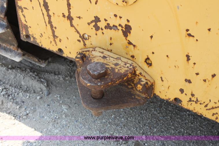 image for item D5242 1978 Caterpillar D3 dozer