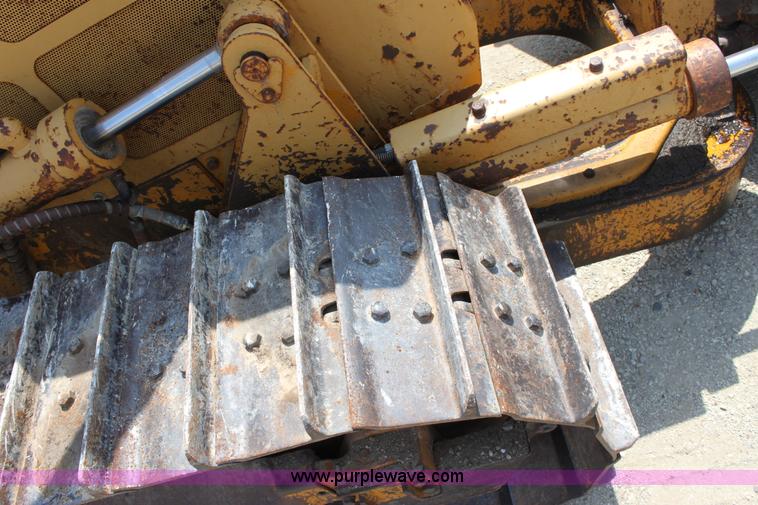image for item D5242 1978 Caterpillar D3 dozer