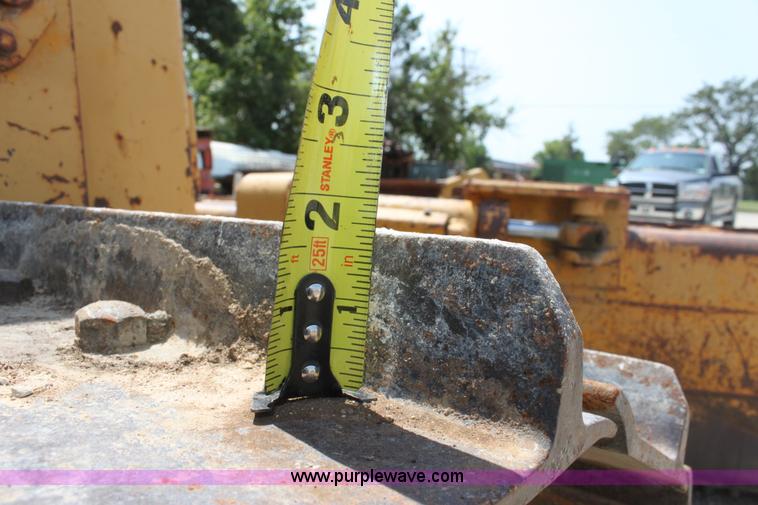 image for item D5242 1978 Caterpillar D3 dozer