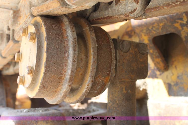 image for item D5242 1978 Caterpillar D3 dozer